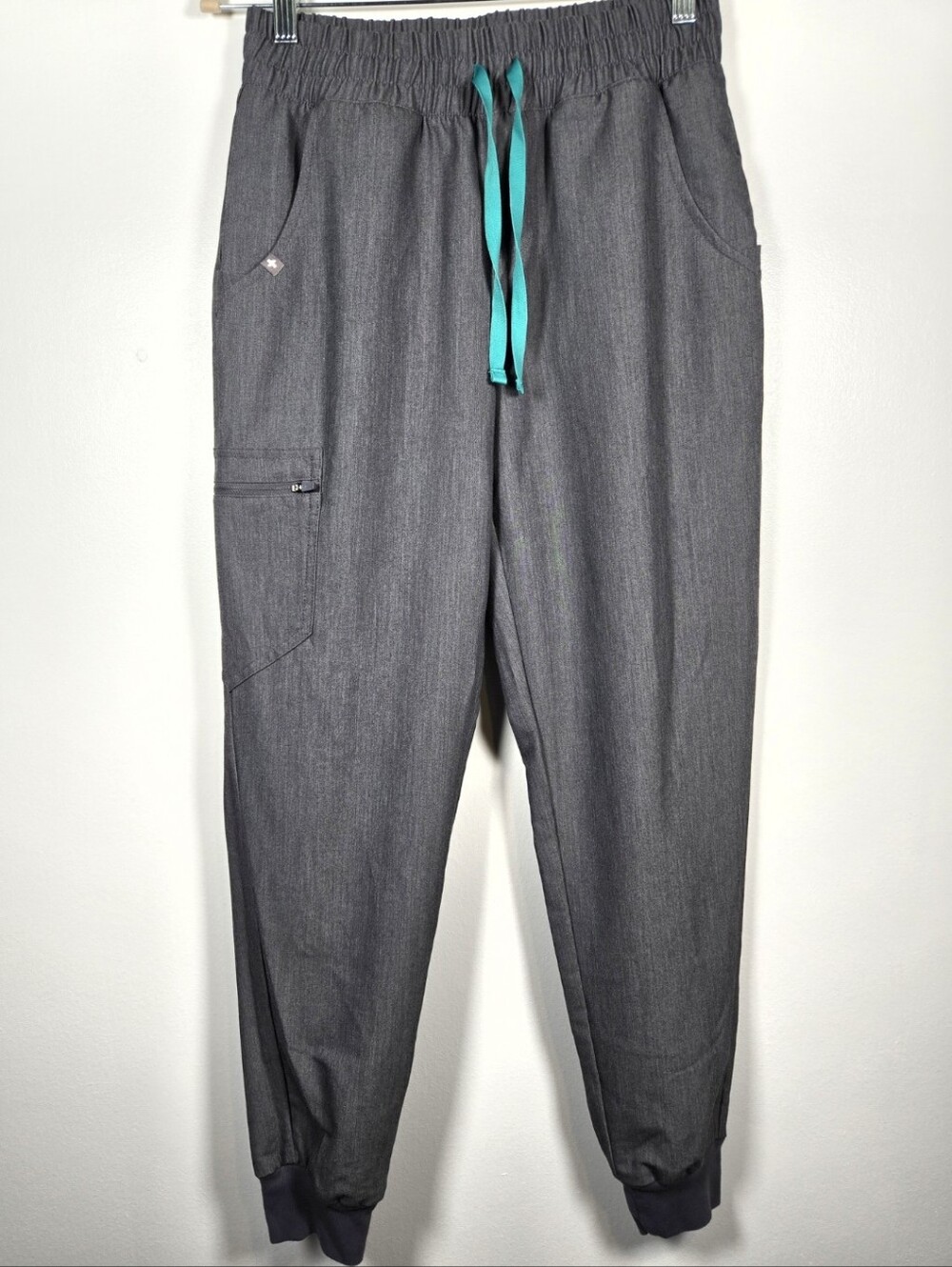 FIGS Technical Series Gray Zamora Jogger Medical Scrub Pants Womens Size Small